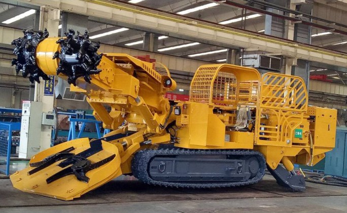 200kW横轴硬岩掘进机200kW Horizontal Boom-type Hard-rock Tunnel Roadheader.jpg 200kW横轴硬岩掘进机200kW Horizontal Boom-type Hard-rock Tunnel Roadheader.jpg